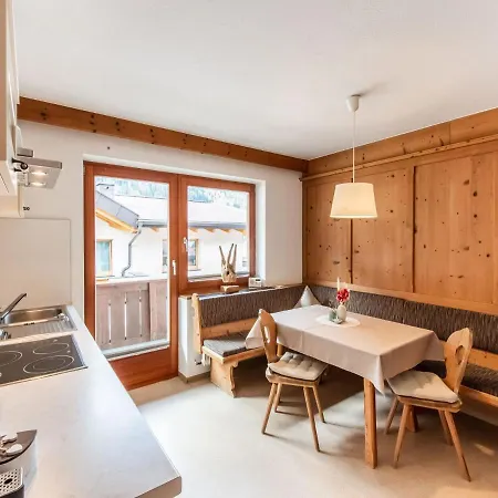 Cozy Family In The Heart Of The Tztal With A Balcony Apartment *
