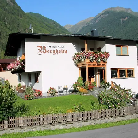Cozy Family In The Heart Of The Tztal With A Balcony Apartment Umhausen