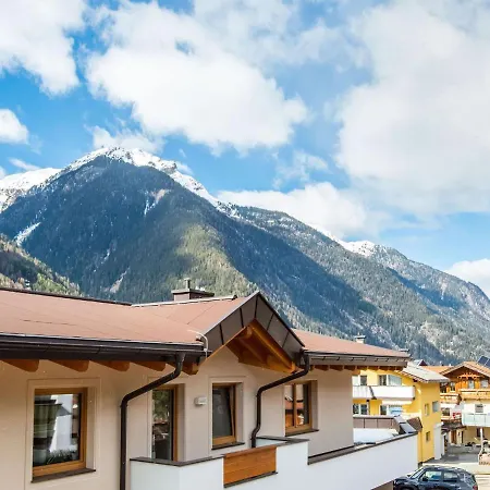 Cozy Family In The Heart Of The Tztal With A Balcony *