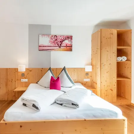 Cozy Family In The Heart Of The Tztal With A Balcony Apartment *