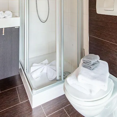Cozy Family In The Heart Of The Tztal With A Balcony Apartment