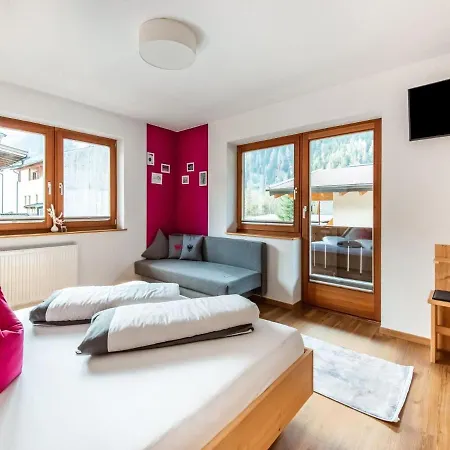 Cozy Family In The Heart Of The Tztal With A Balcony *
