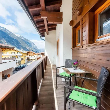 Cozy Family In The Heart Of The Tztal With A Balcony Umhausen