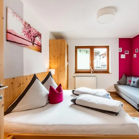 Cozy Family In The Heart Of The Tztal With A Balcony *